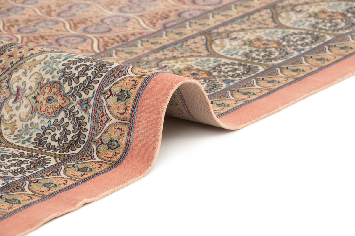 Rechteck Teppich Ghom Design in Rosa von Hadorn™ - Lifestyle Image