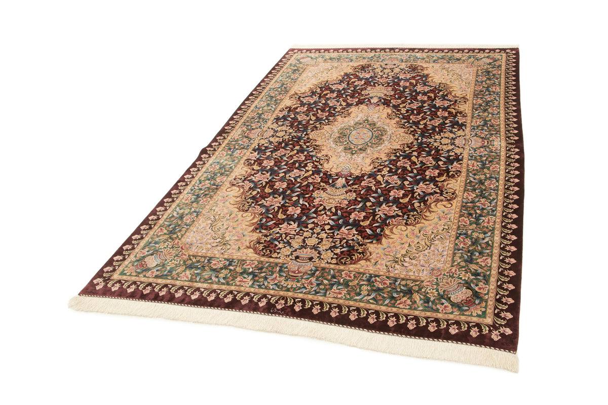 Rechteck Teppich Ghom Design in Lila von Hadorn™ - Lifestyle Image