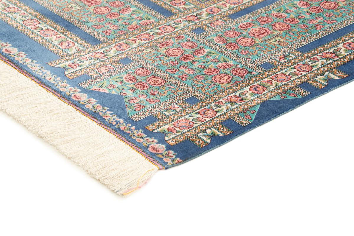 Rechteck Teppich Ghom Design in Blau von Hadorn™ - Lifestyle Image