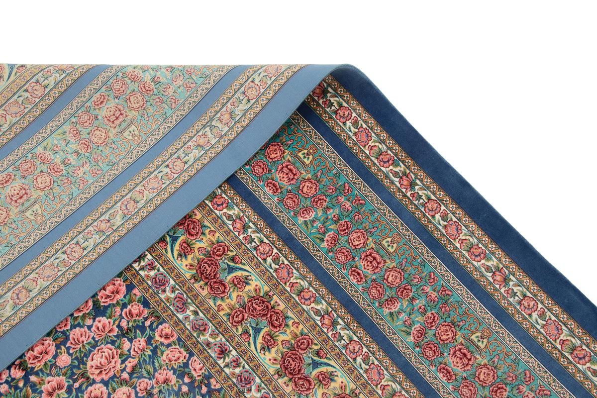 Rechteck Teppich Ghom Design in Blau von Hadorn™ - Lifestyle Image