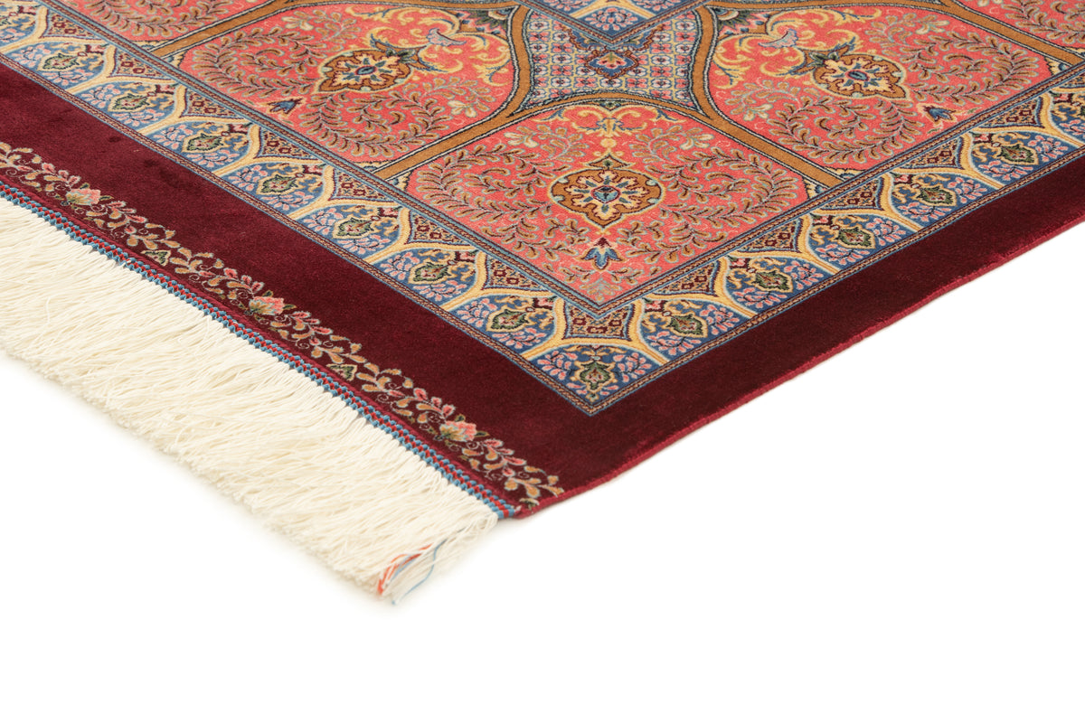 Rechteck Teppich Ghom Design in Rot von Hadorn™ - Lifestyle Image