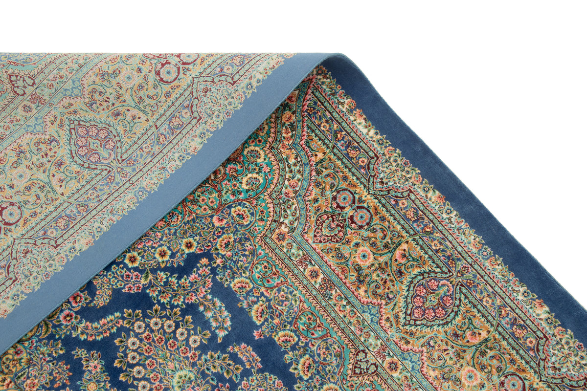 Rechteck Teppich Ghom Design in Blau von Hadorn™ - Lifestyle Image