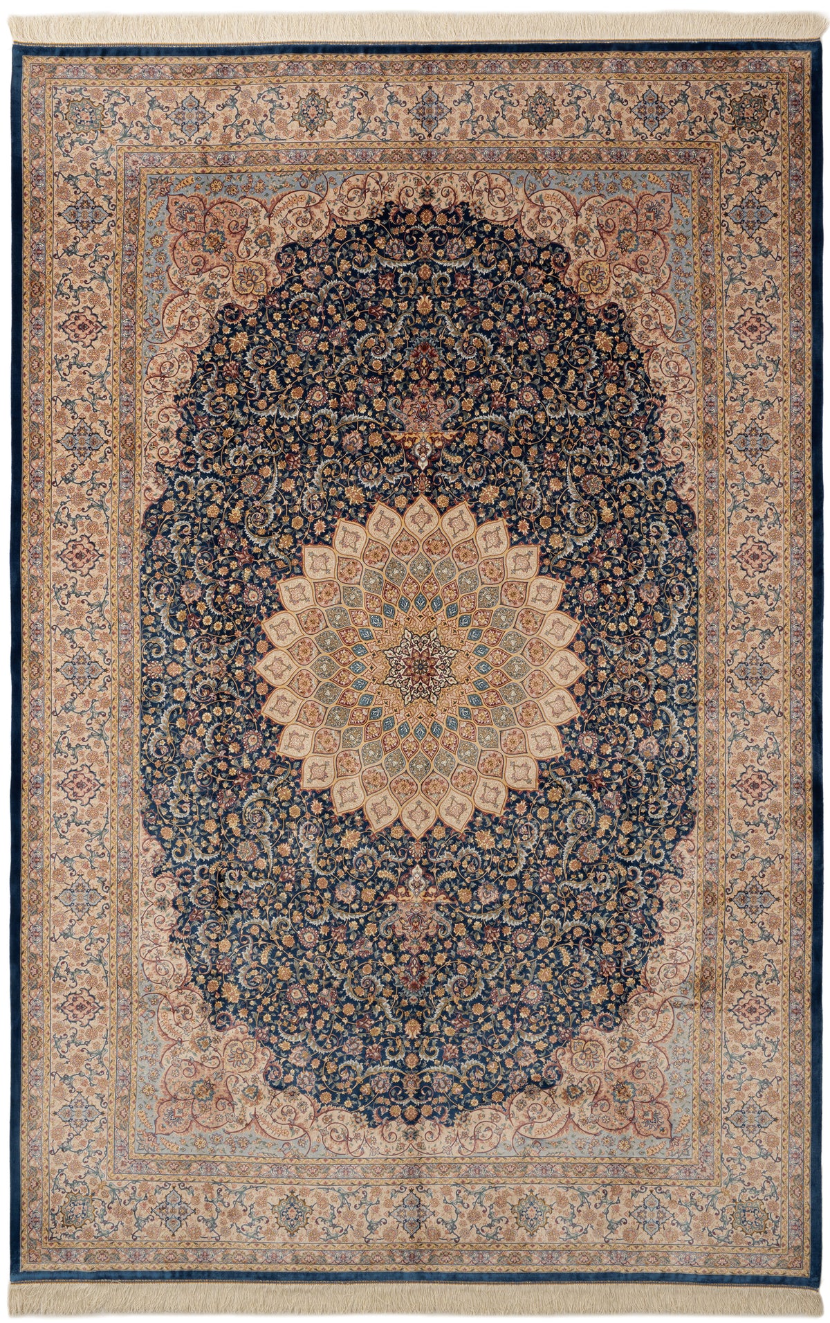 Rechteck Teppich Ghom Design in Blau von Hadorn™ - Lifestyle Image