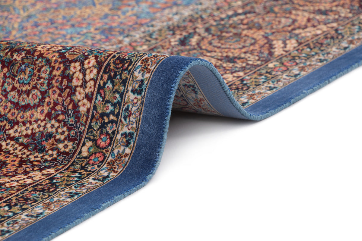 Rechteck Teppich Ghom Design in Blau von Hadorn™ - Lifestyle Image