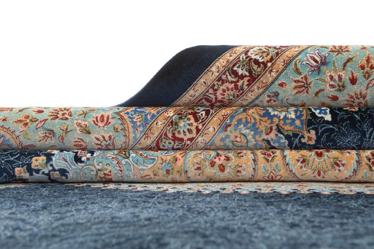 Rechteck Teppich Ghom Design in Dunkelblau von Hadorn™ - Lifestyle Image