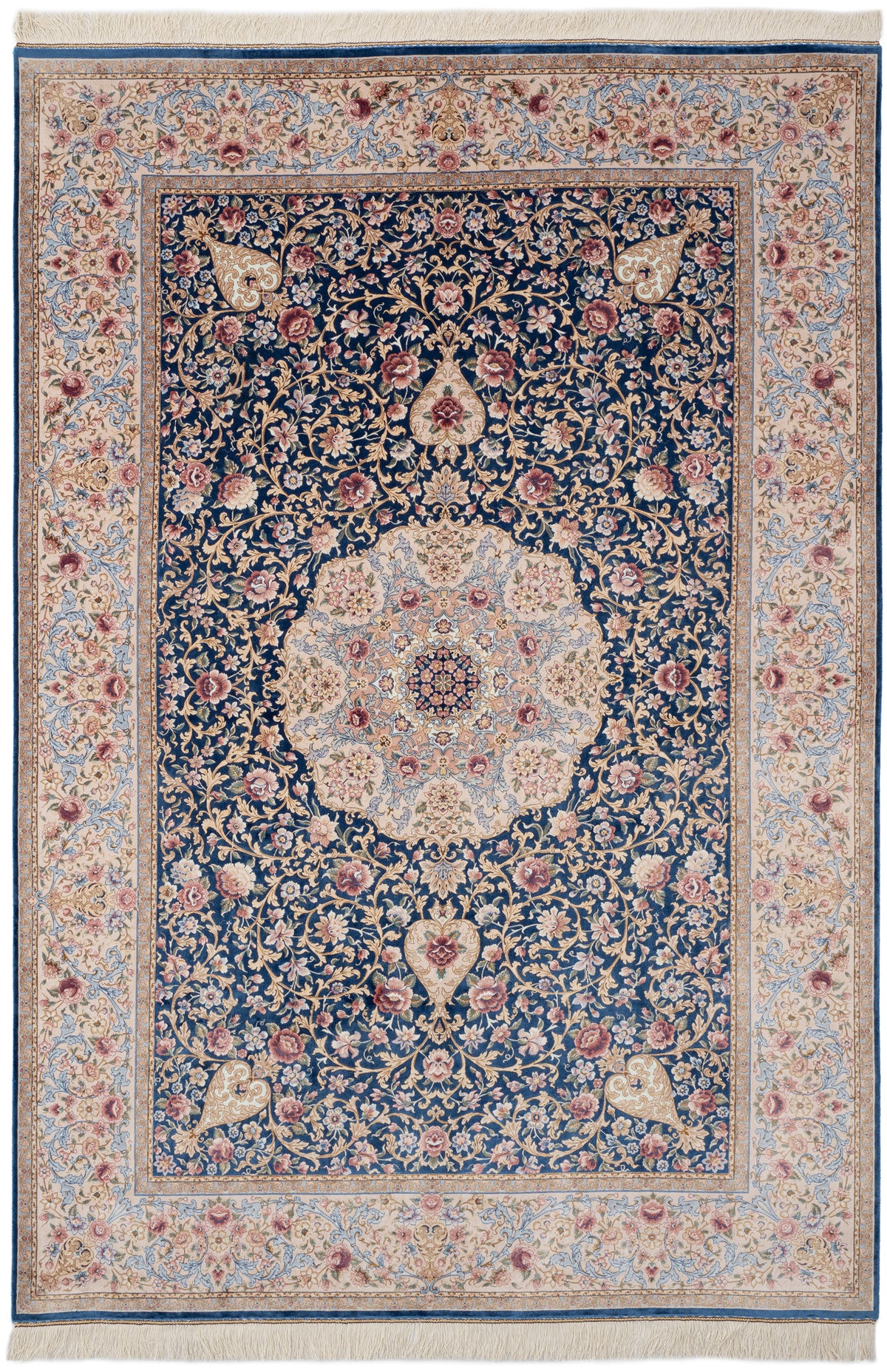 Rechteck Teppich Ghom Design in Blau von Hadorn™ - Lifestyle Image