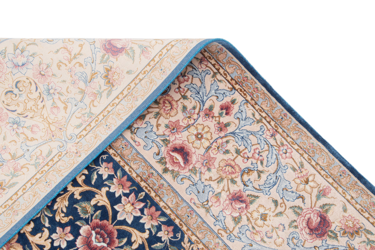 Rechteck Teppich Ghom Design in Blau von Hadorn™ - Lifestyle Image