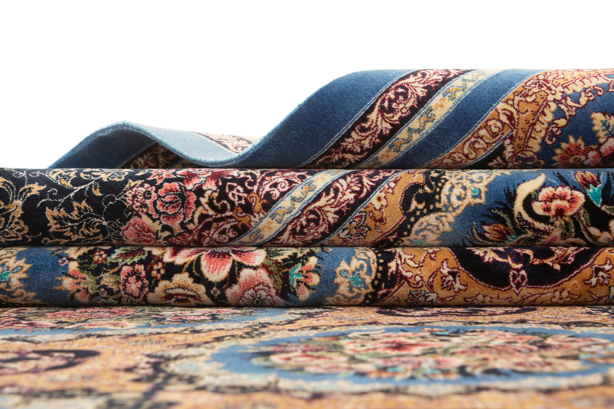 Rechteck Teppich Ghom Design in Blau von Hadorn™ - Lifestyle Image