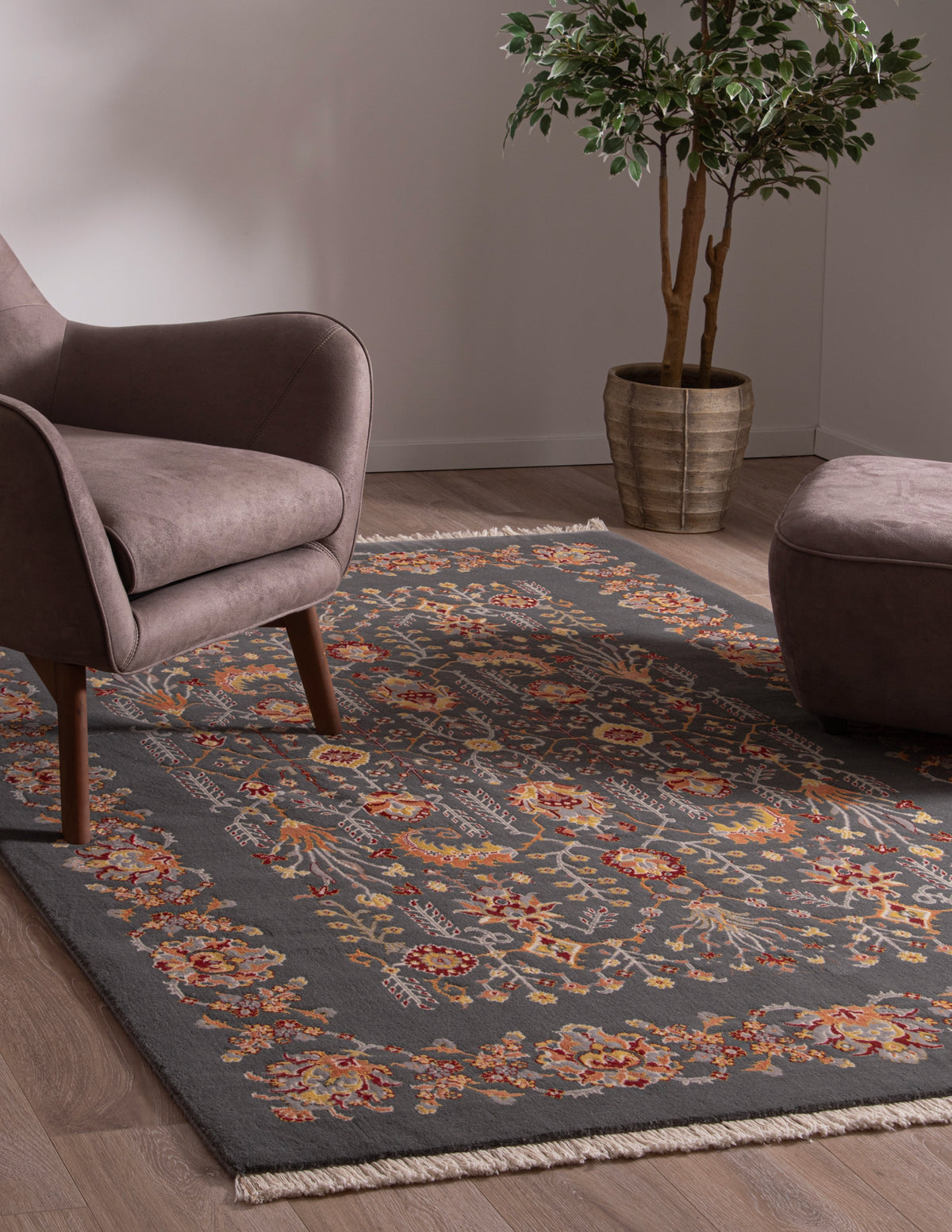 Rechteck Teppich Emmen Deluxe in Grau von Hadorn™ - Lifestyle Image