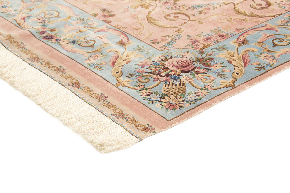 Rechteck Teppich Ghom Design in Rosa von Hadorn™ - Lifestyle Image