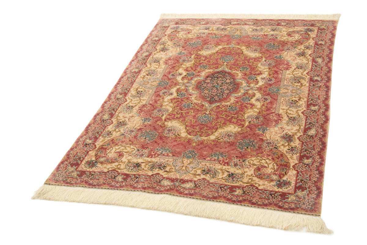 Rechteck Teppich Ghom Design in Rosa von Hadorn™ - Lifestyle Image