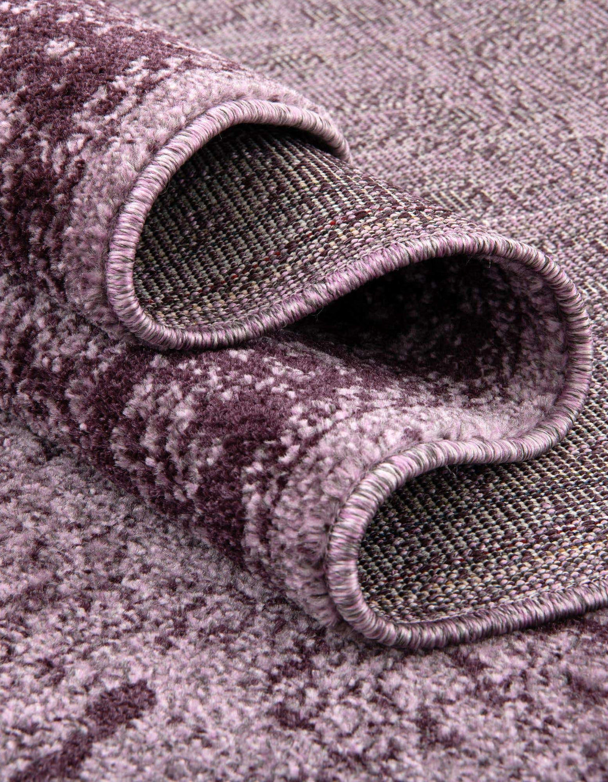 Rechteck Teppich Vista in Lila von Hadorn™ - Lifestyle Image