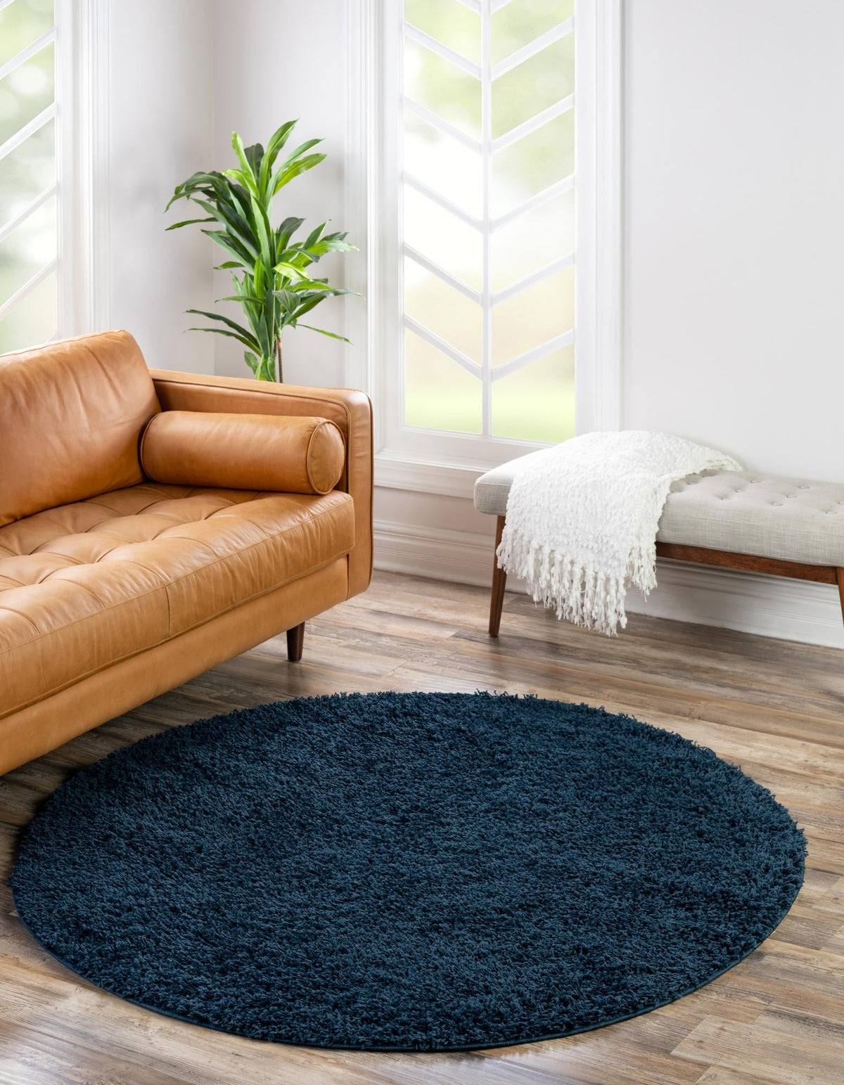 Rund Hochflorteppich Solid Shag in Blau von Hadorn™ - Lifestyle Image