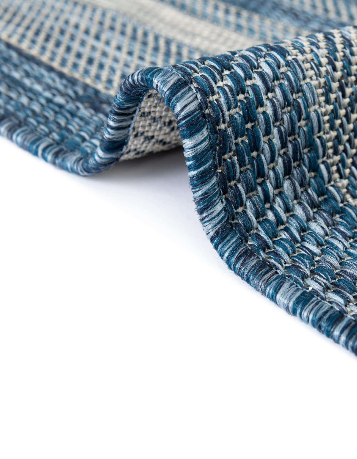 Rechteck Outdoor Teppich Tulum Outdoor Border in Blau von Hadorn™ - Lifestyle Image