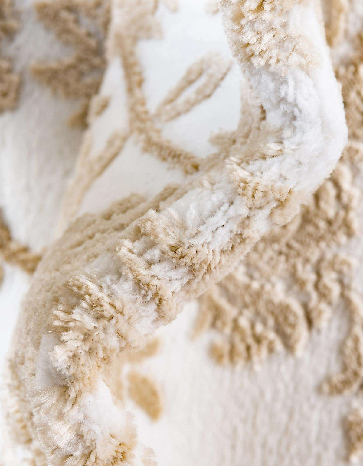 Rund Teppich Himalaya in Schneewittchen von Hadorn™ - Lifestyle Image
