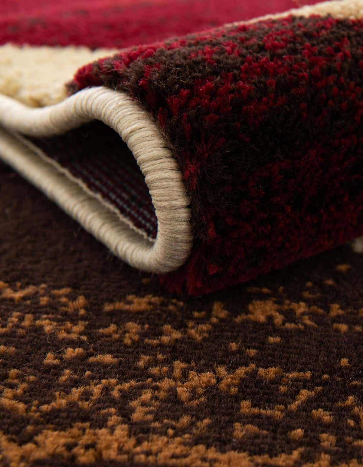 Rund Teppich Coffee Shop in Beige von Hadorn™ - Lifestyle Image