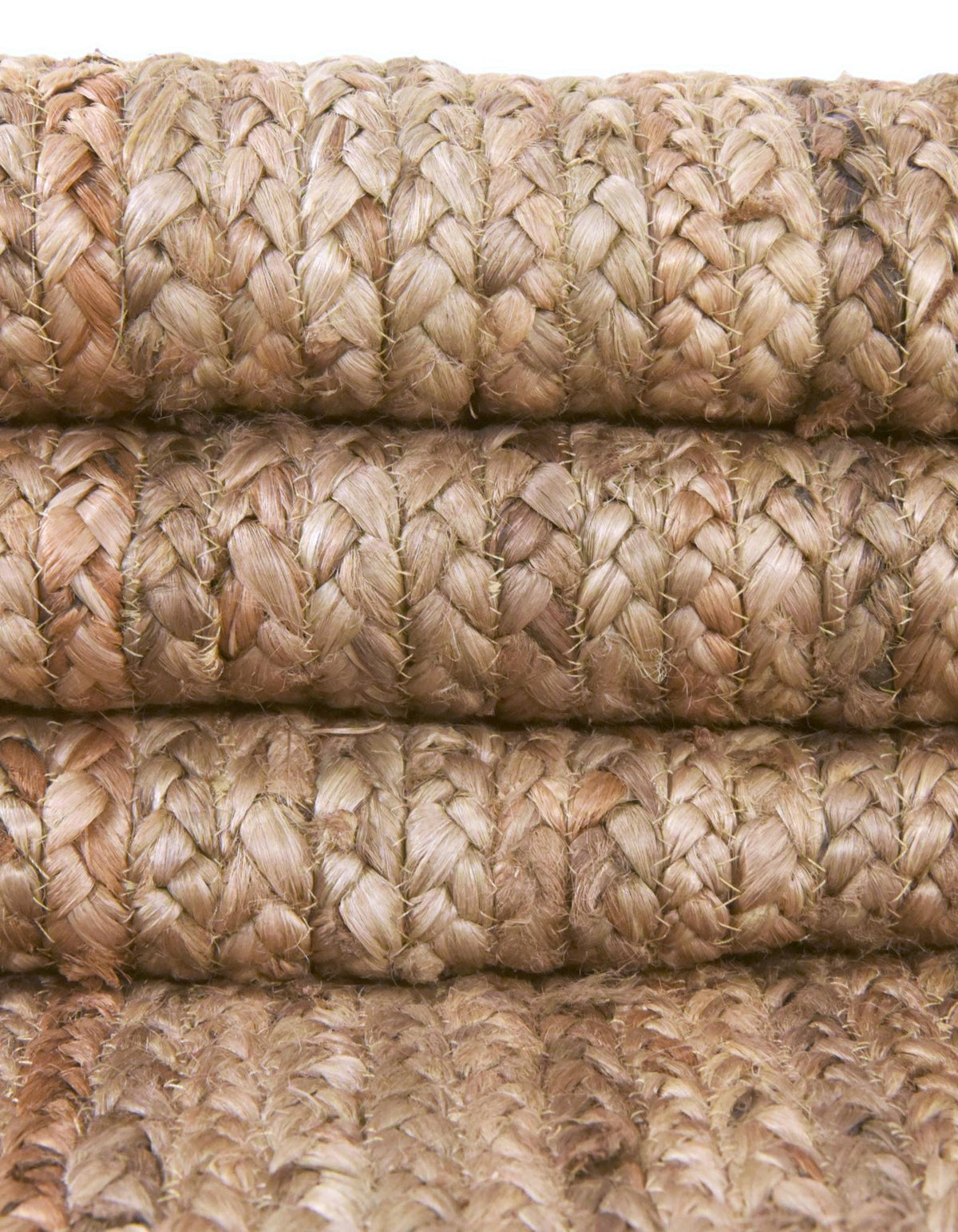 Rund Teppich Braided Jute in Natürlich von Hadorn™ - Lifestyle Image