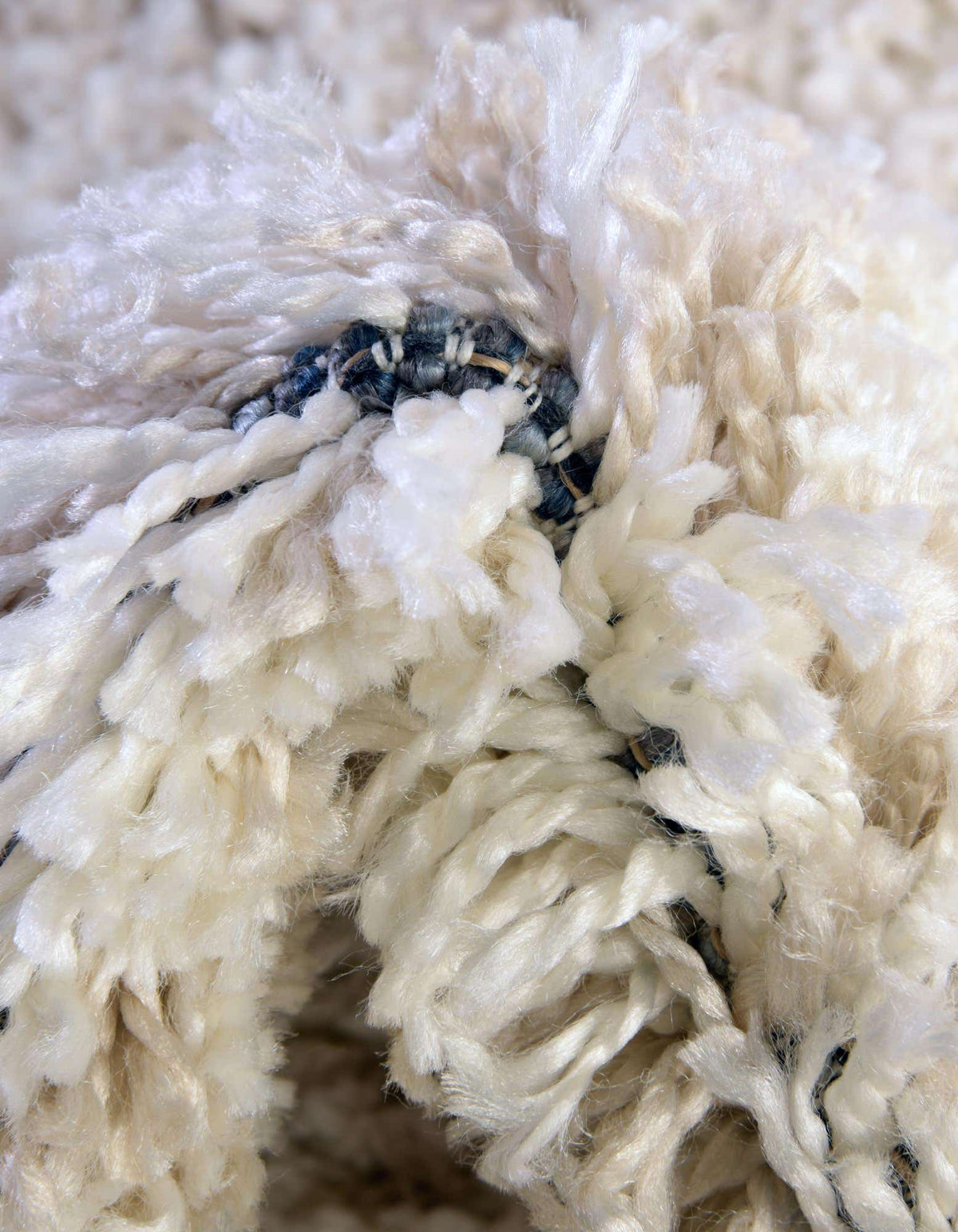 Quadratisch Hochflorteppich Lagom Shag in Elfenbein von Hadorn™ - Lifestyle Image
