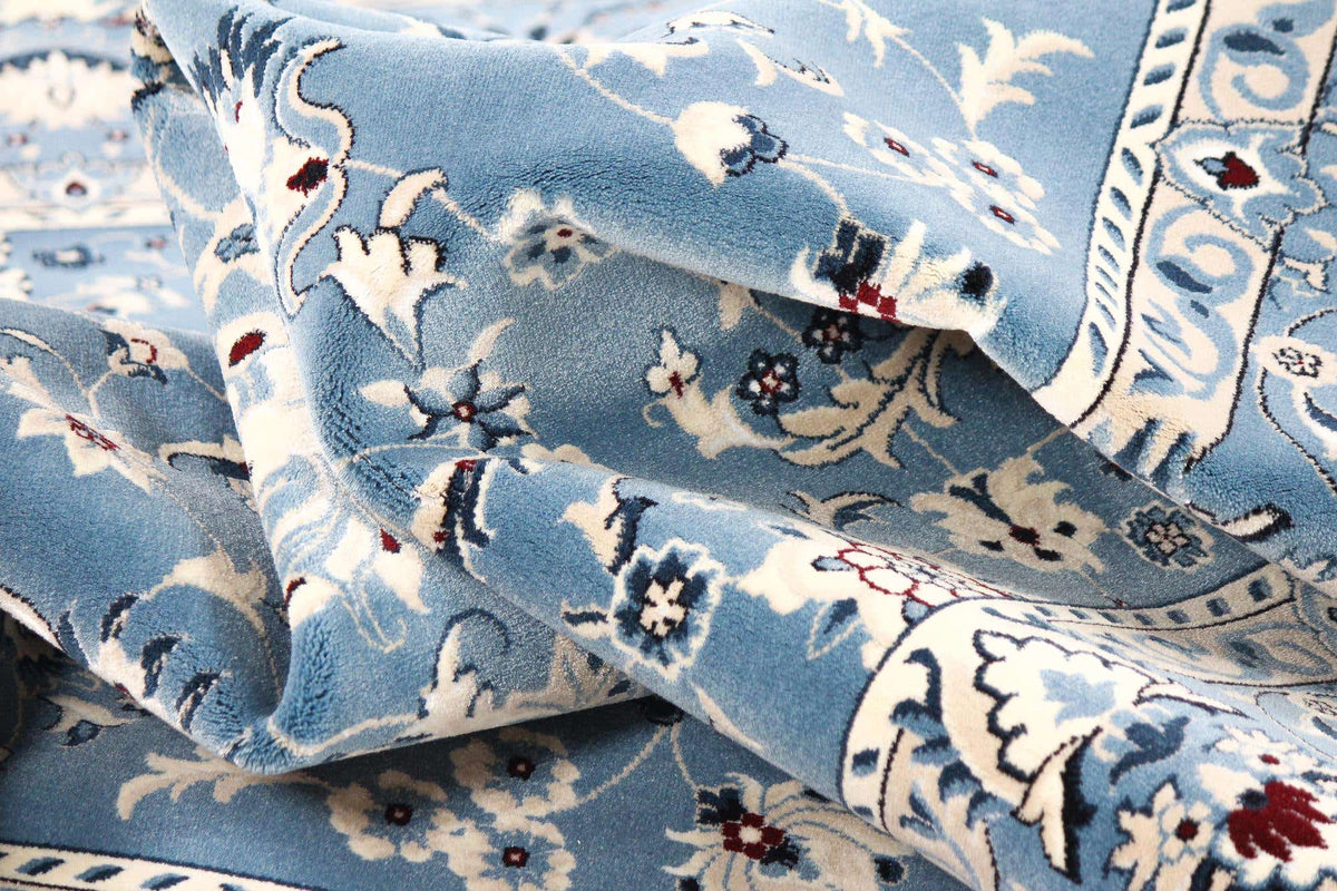 Läufer Teppich Classical in Hellblau von Hadorn™ - Lifestyle Image