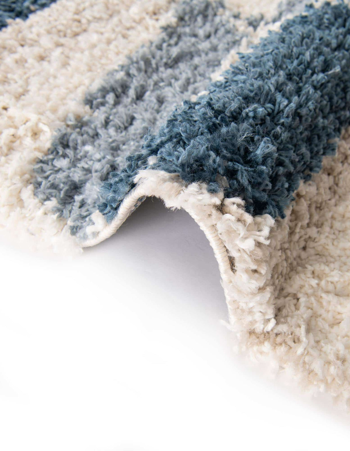 Rechteck Hochflorteppich Lagom Shag in Blau von Hadorn™ - Lifestyle Image
