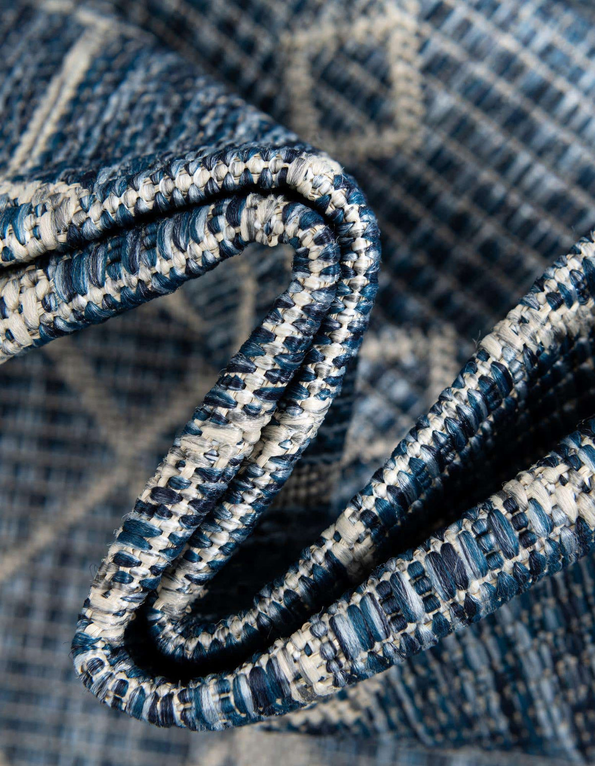 Rechteck Outdoor Teppich Tulum Outdoor in Blau von Hadorn™ - Lifestyle Image