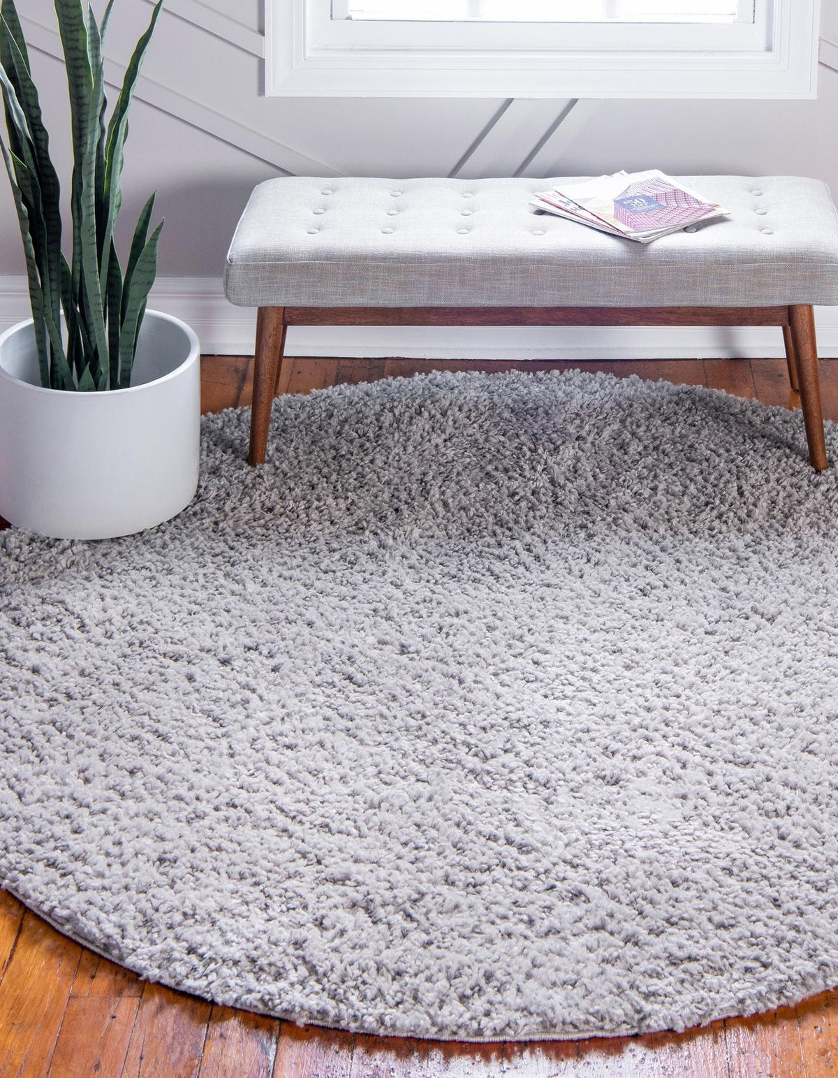 Rund Hochflorteppich Zermatt Shag in Grau von Hadorn™ - Lifestyle Image