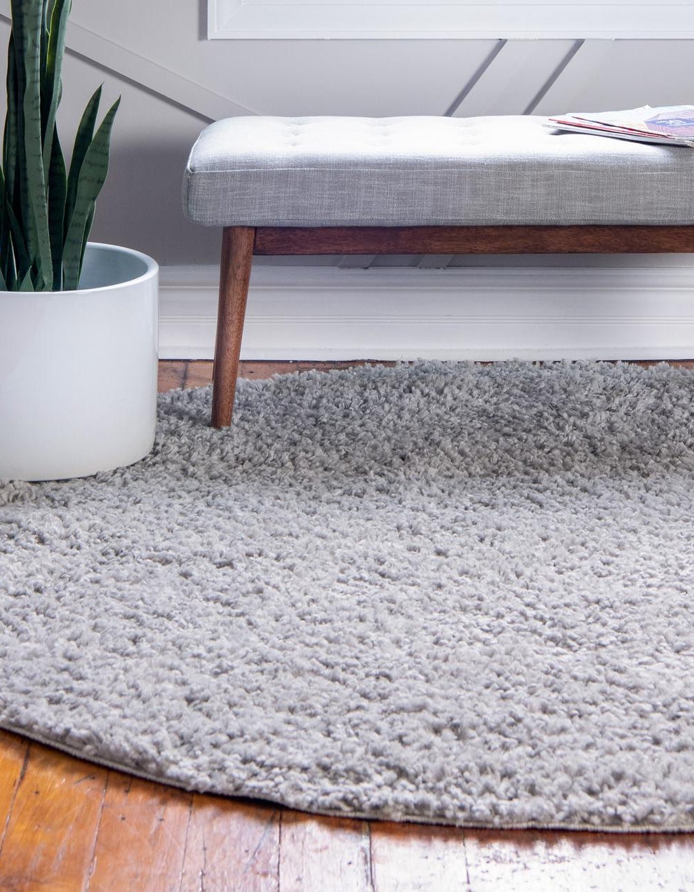 Rund Hochflorteppich Zermatt Shag in Grau von Hadorn™ - Lifestyle Image