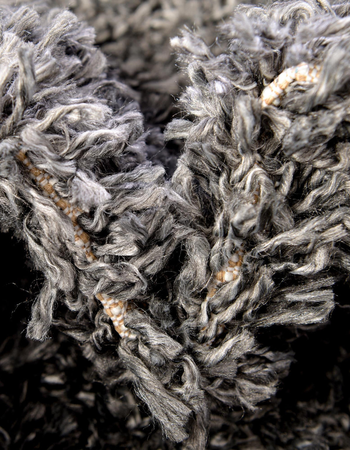 Rechteck Hochflorteppich Zermatt Shag in Grau von Hadorn™ - Lifestyle Image