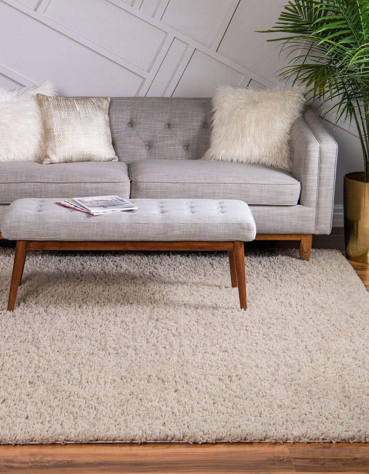 Quadratisch Hochflorteppich Zermatt Shag in Beige von Hadorn™ - Lifestyle Image