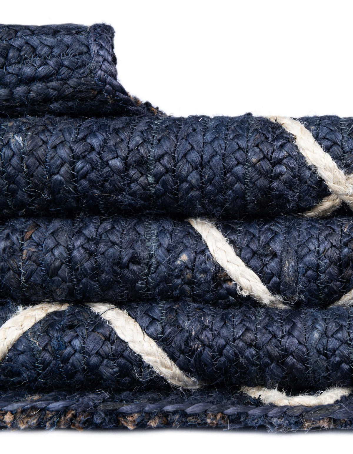 Rechteck Teppich Braided Jute in Blau von Hadorn™ - Lifestyle Image
