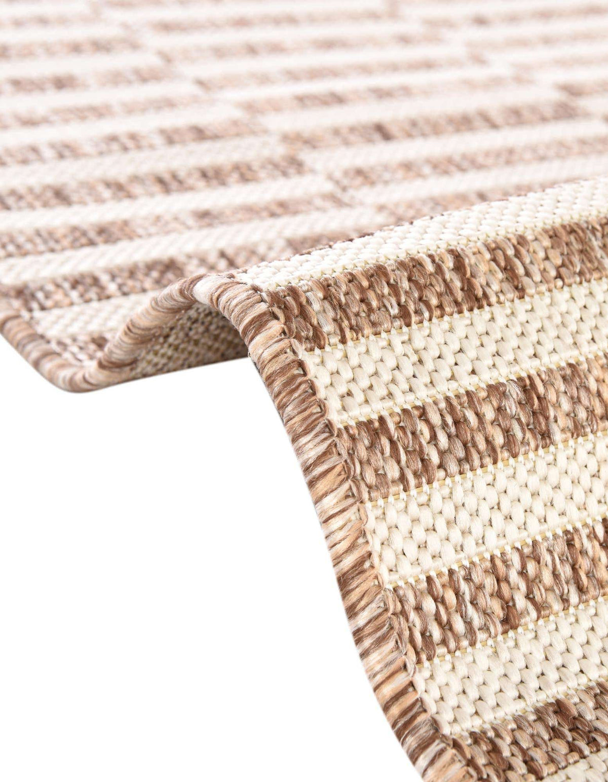 Rund Outdoor Teppich Tulum Outdoor in Taupe von Hadorn™ - Lifestyle Image