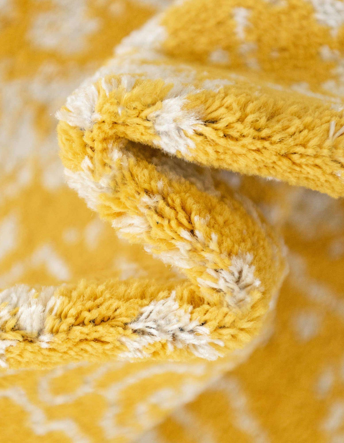 Rechteck Teppich Arlington in Gelb von Hadorn™ - Lifestyle Image