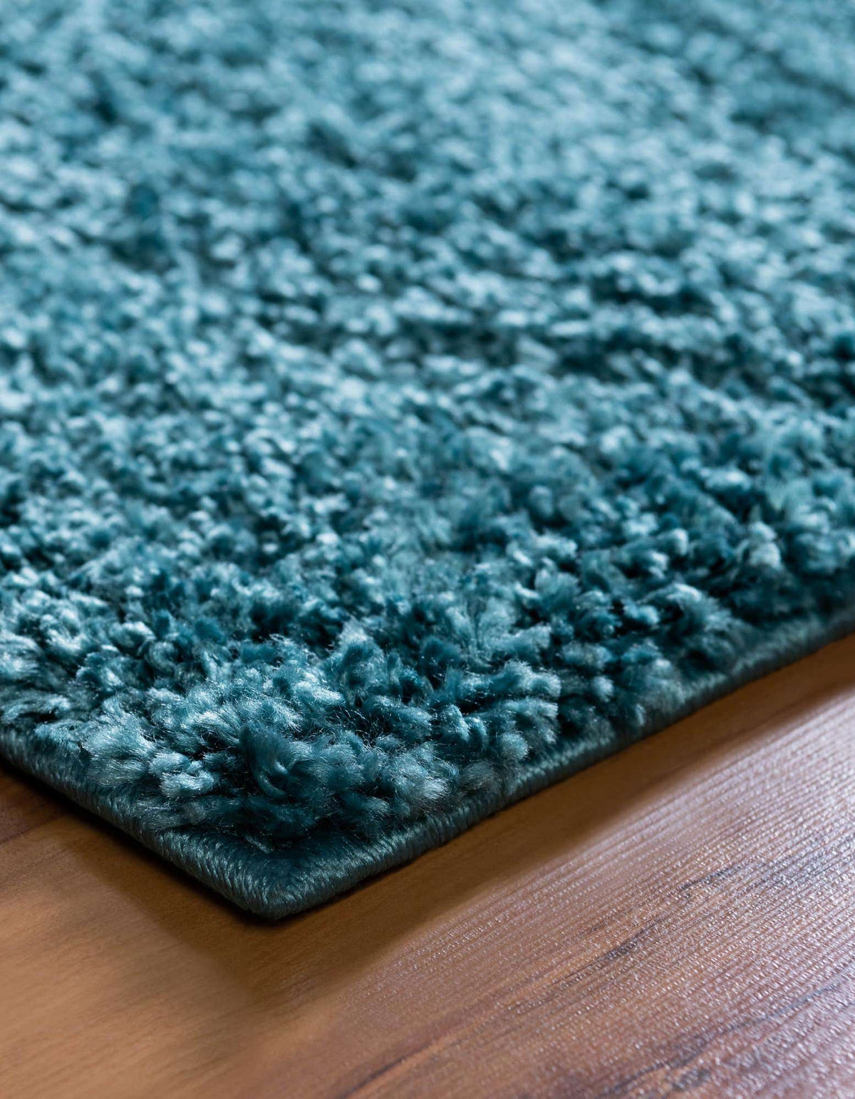 Rechteck Hochflorteppich Soft Solid Shag in Türkis von Hadorn™ - Lifestyle Image