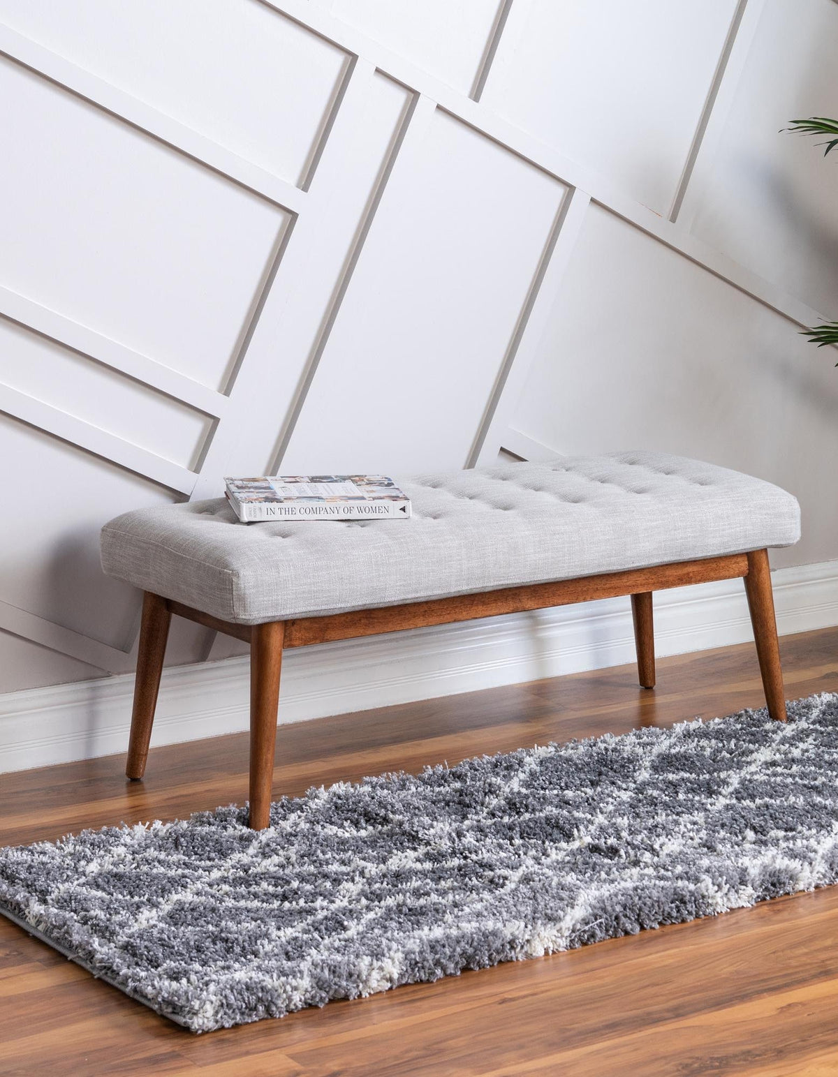 Läufer Teppich Lachen Fence in Kieselgrau von Hadorn™ - Lifestyle Image