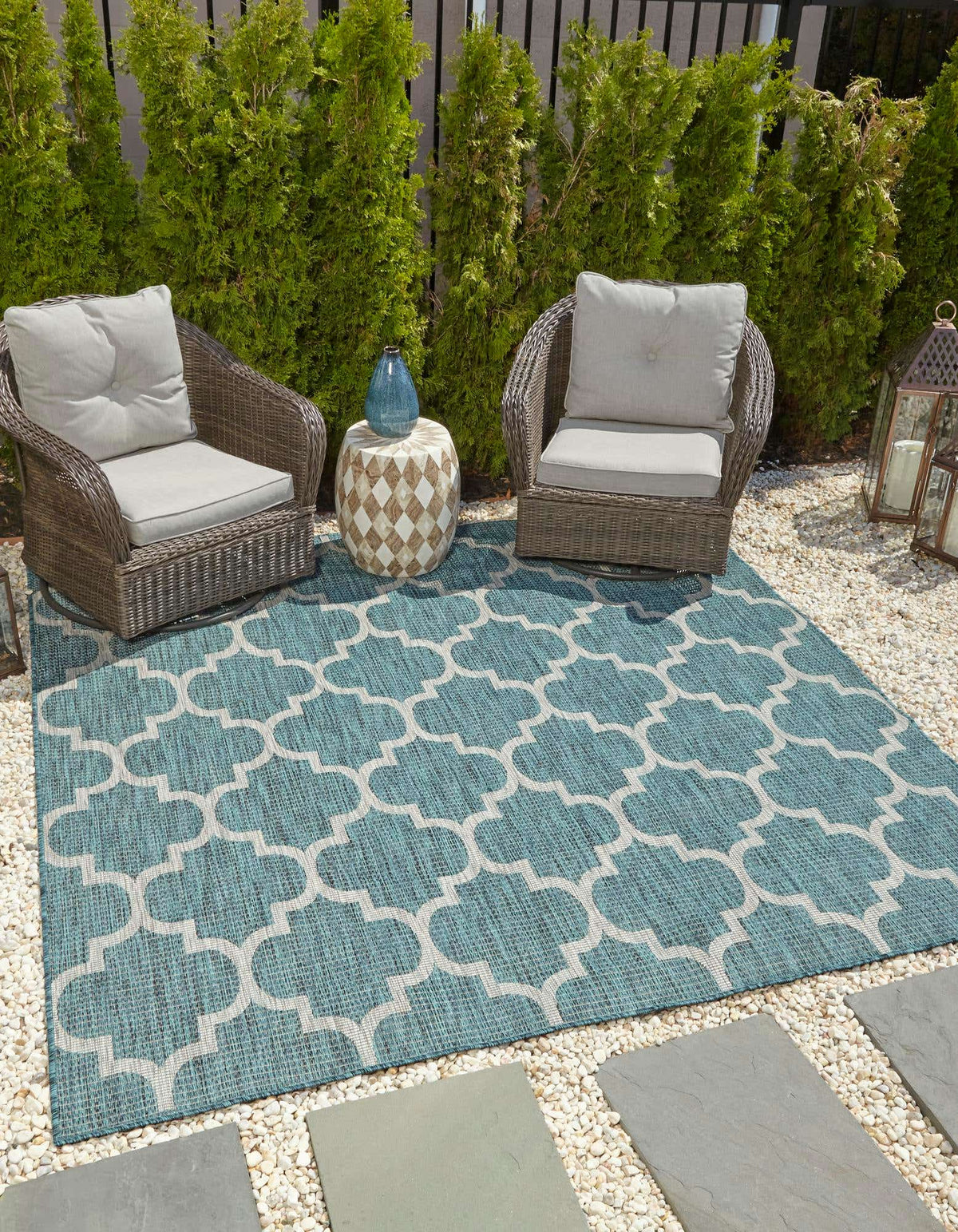 Quadratisch Outdoor Teppich Tulum Outdoor in Blaugrün von Hadorn™ - Lifestyle Image