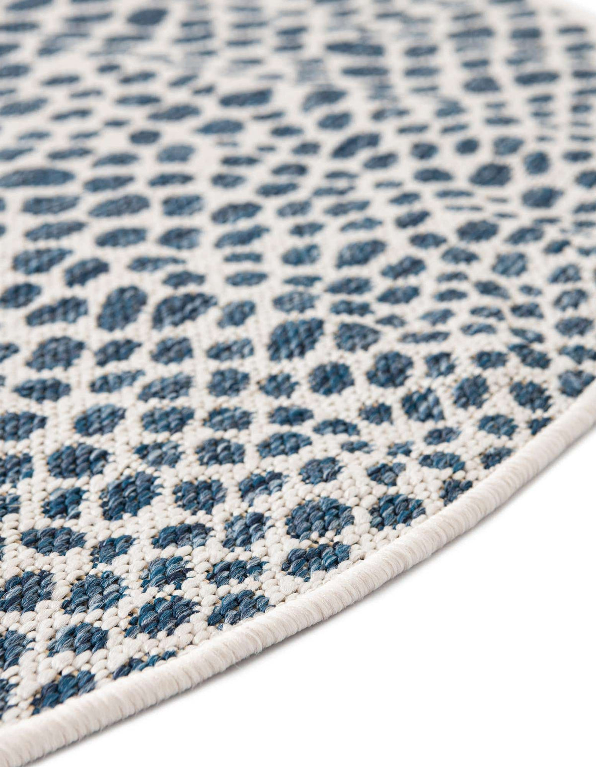 Rund Outdoor Teppich Tulum Outdoor in Blau von Hadorn™ - Lifestyle Image