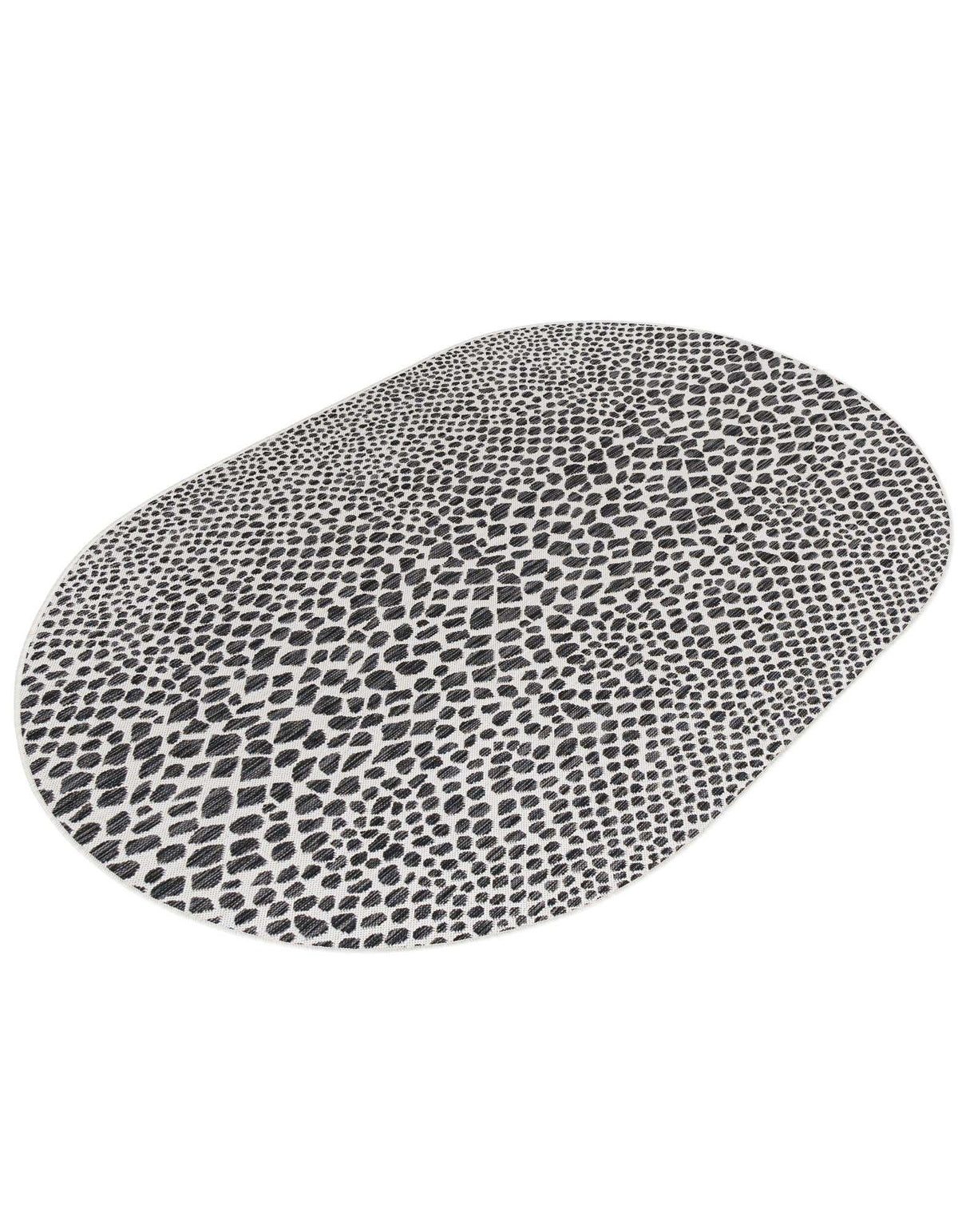 Oval Outdoor Teppich Tulum Outdoor in Schwarz von Hadorn™ - Lifestyle Image