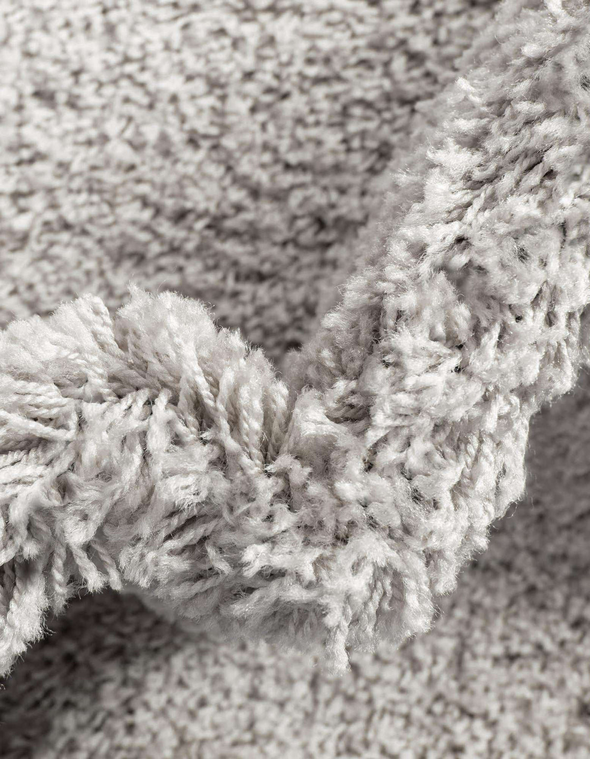 Rechteck Hochflorteppich Everyday Shag in Hellgrau von Hadorn™ - Lifestyle Image