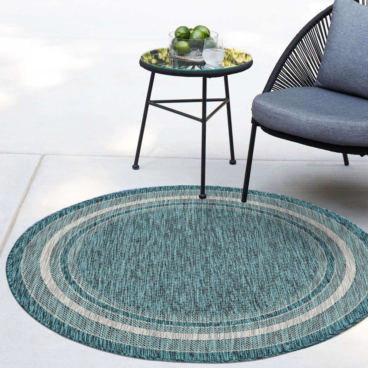 Rund Outdoor Teppich Tulum Outdoor in Blaugrün von Hadorn™ - Lifestyle Image