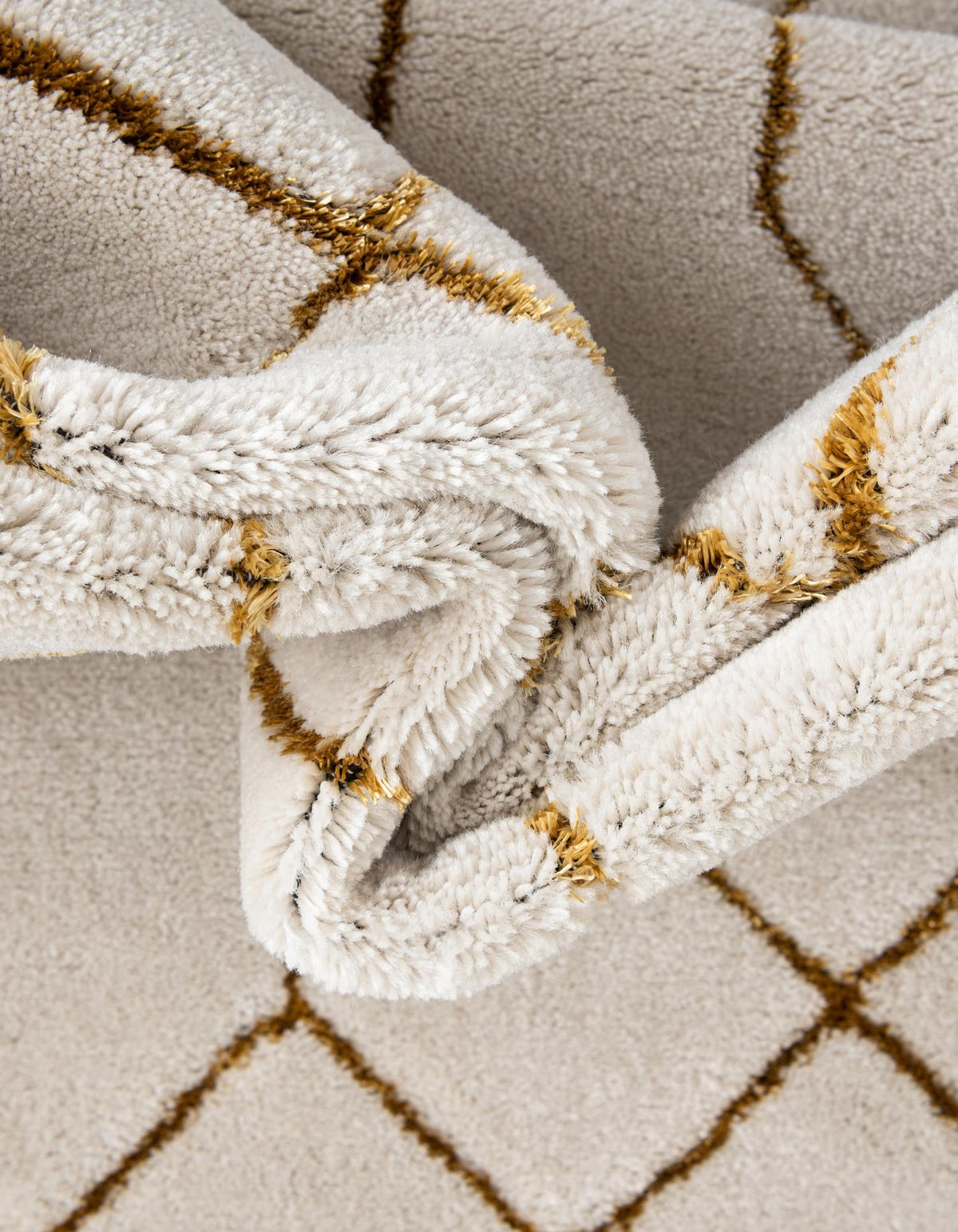 Kunstfaser Teppich Marilyn Monroe™ Glam Trellis in Weiss von Hadorn™ - Lifestyle Image