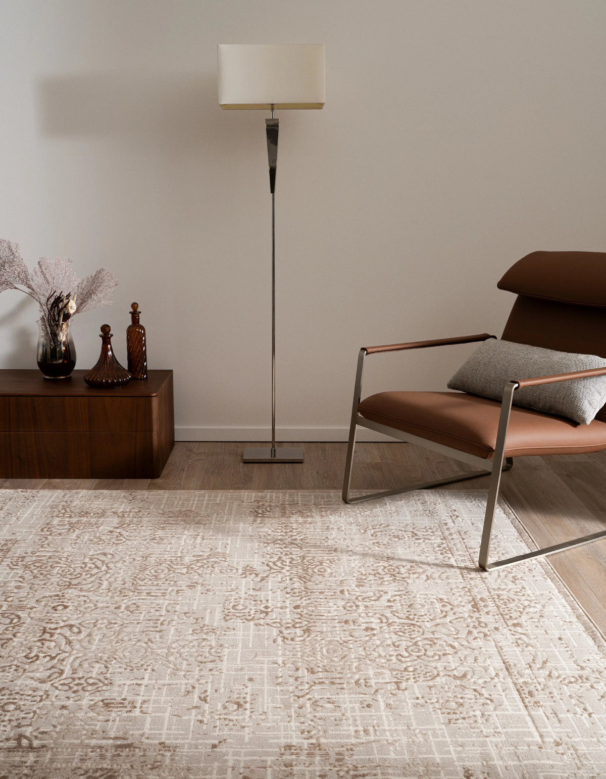 Quadratisch Teppich Bern Shimmer in Beige von Hadorn™ - Lifestyle Image