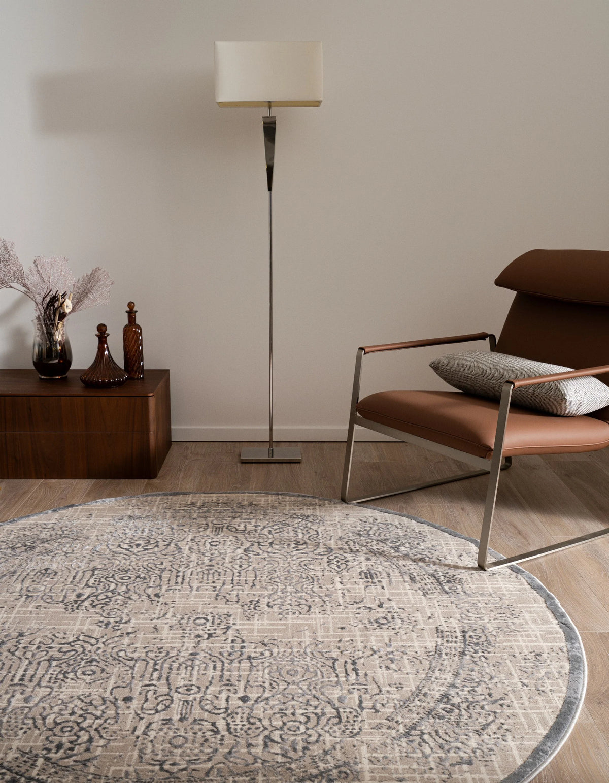 Rund Teppich Bern Shimmer in Creme von Hadorn™ - Lifestyle Image