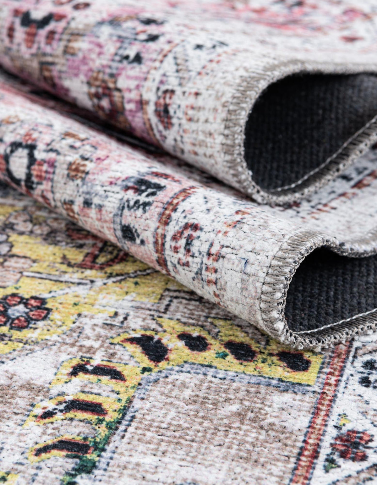 Rechteck Teppich Yara in Mehrfarbig von Hadorn™ - Lifestyle Image