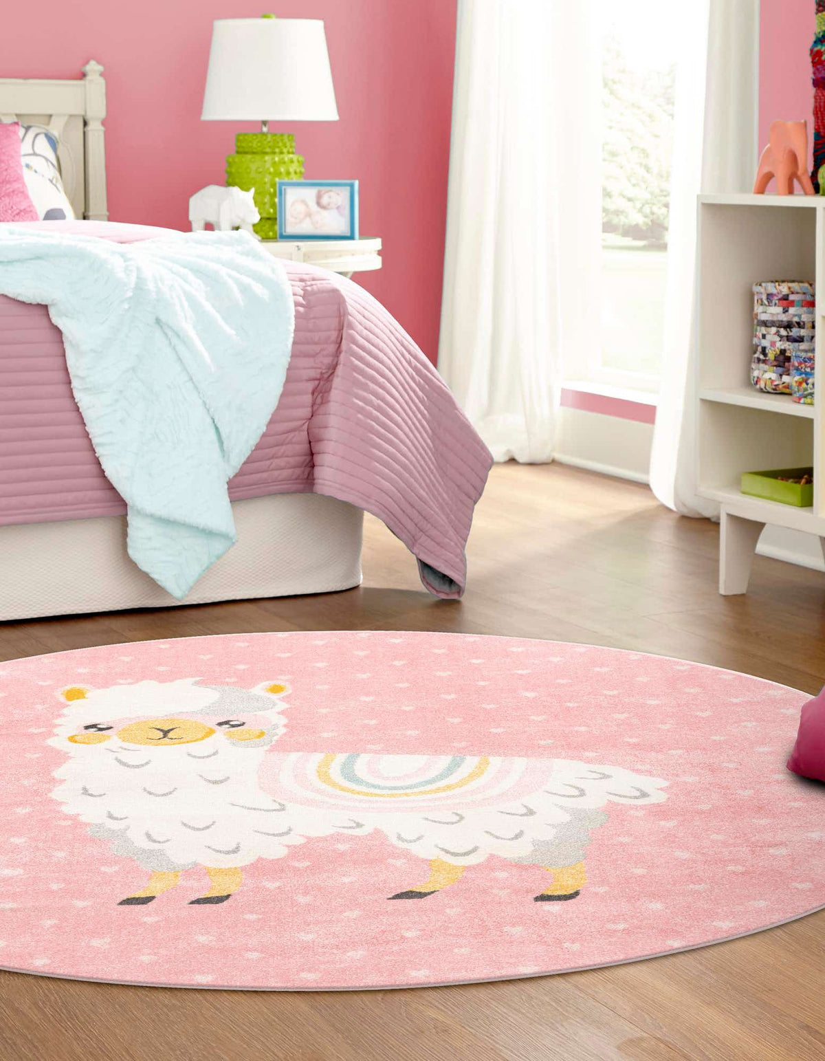 Rund Teppich Whimsy Kids in Rosa von Hadorn™ - Lifestyle Image
