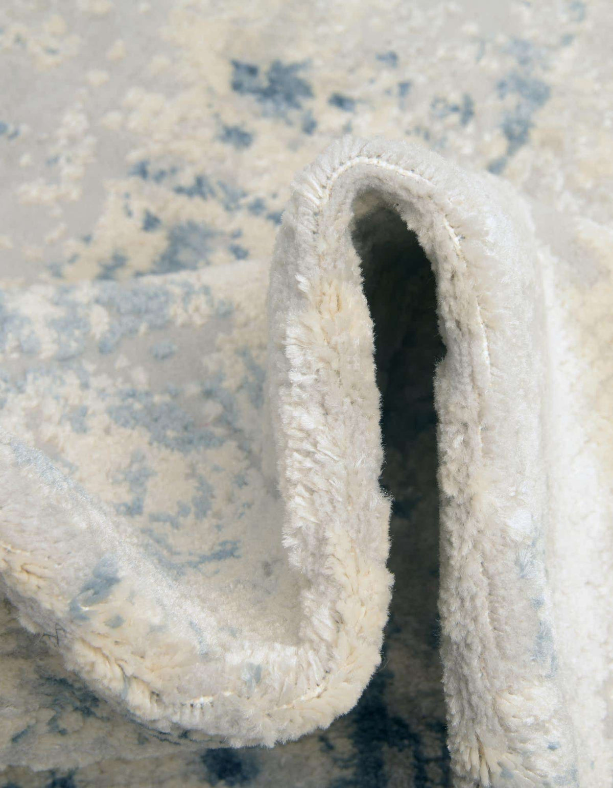 Rechteck Teppich Caspian in Graublau von Hadorn™ - Lifestyle Image