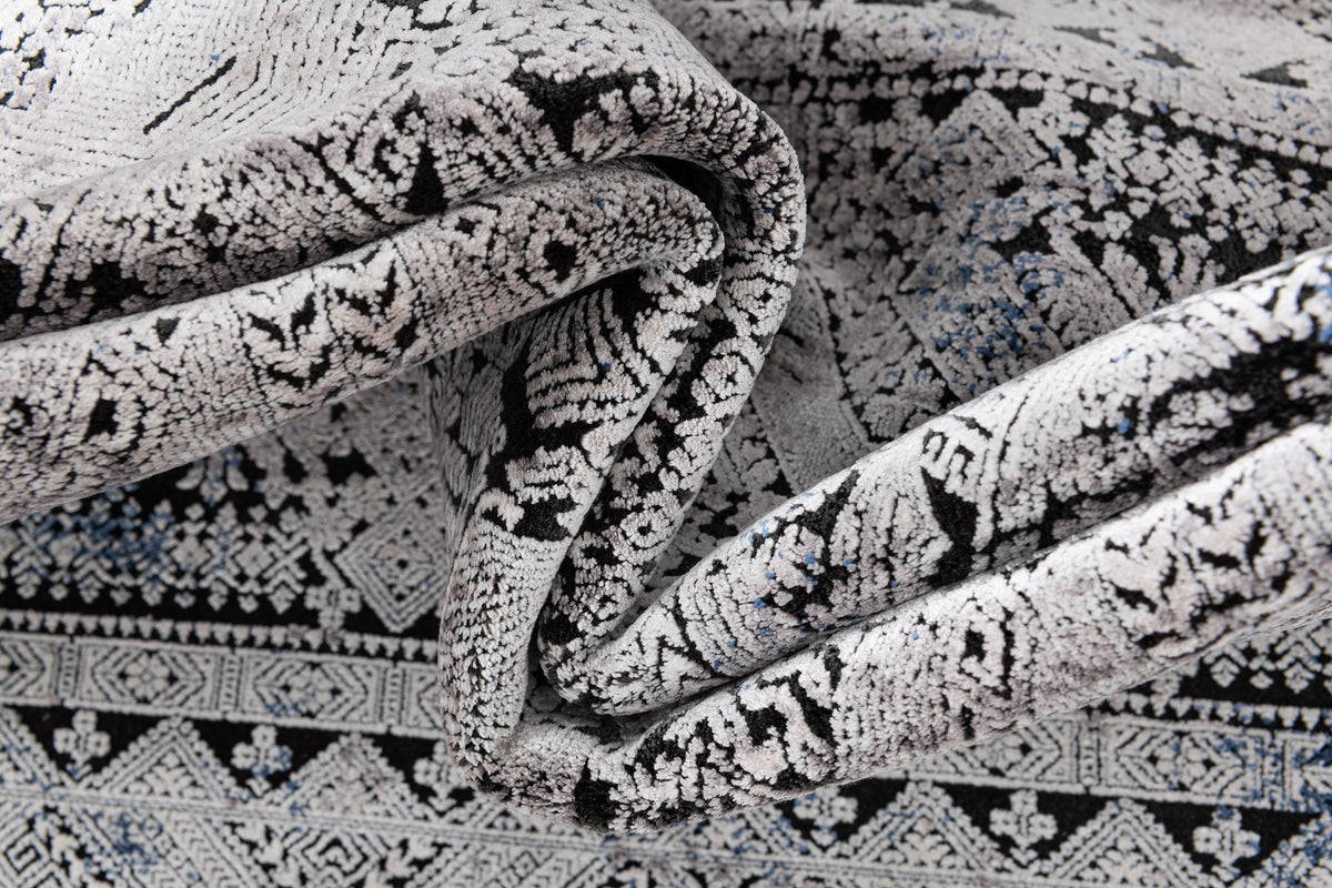 Läufer Luxus Teppich Bad Ragaz in Schwarz von Hadorn™ - Lifestyle Image