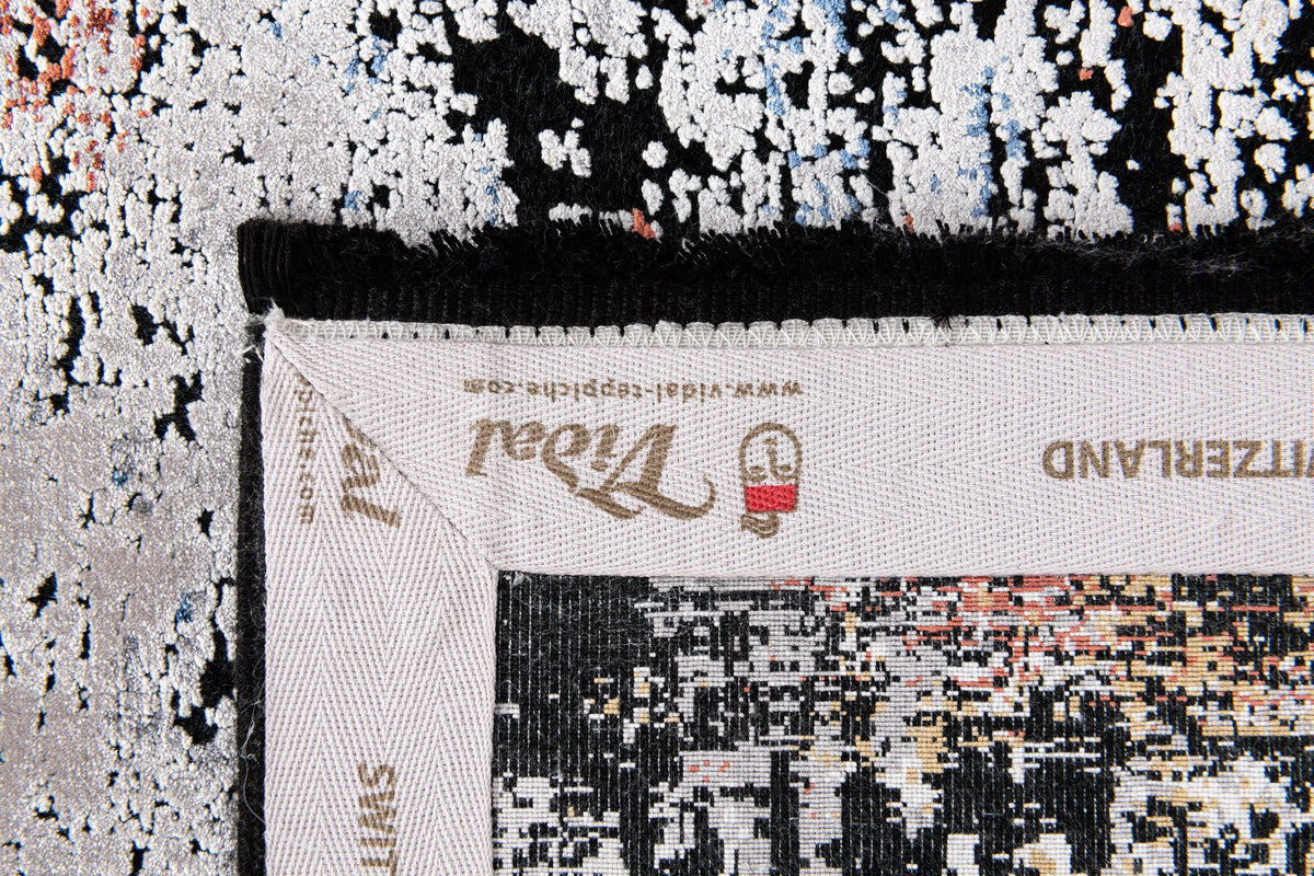 Läufer Luxus Teppich Bad Ragaz in Schwarz von Hadorn™ - Lifestyle Image