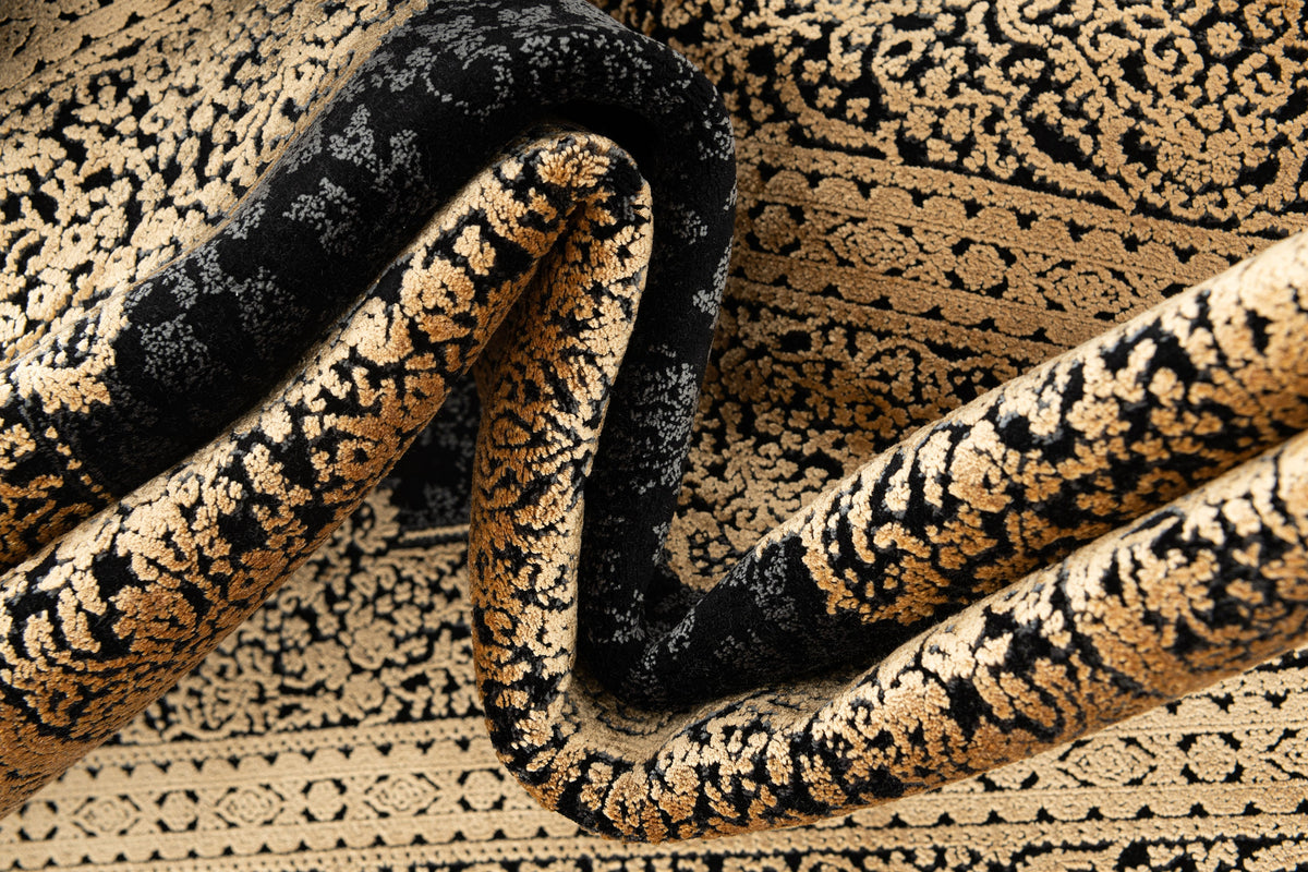 Rechteck Luxus Teppich Bad Ragaz in Dunkelgrau von Hadorn™ - Lifestyle Image