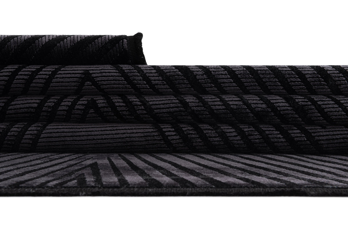 Rechteck Luxus Teppich Laax in Schwarz von Hadorn™ - Lifestyle Image