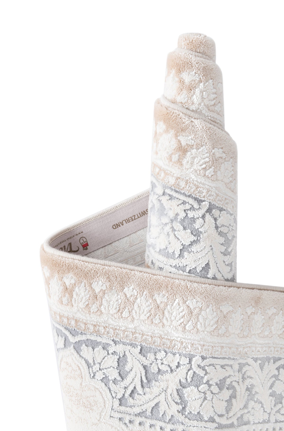 Rechteck Luxus Teppich Arosa in Grau von Hadorn™ - Lifestyle Image